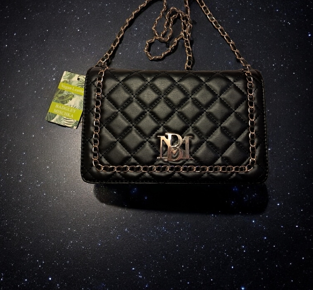 Badgley Mischka NWT Chain Quilt Faux Leather Crossbody Bag